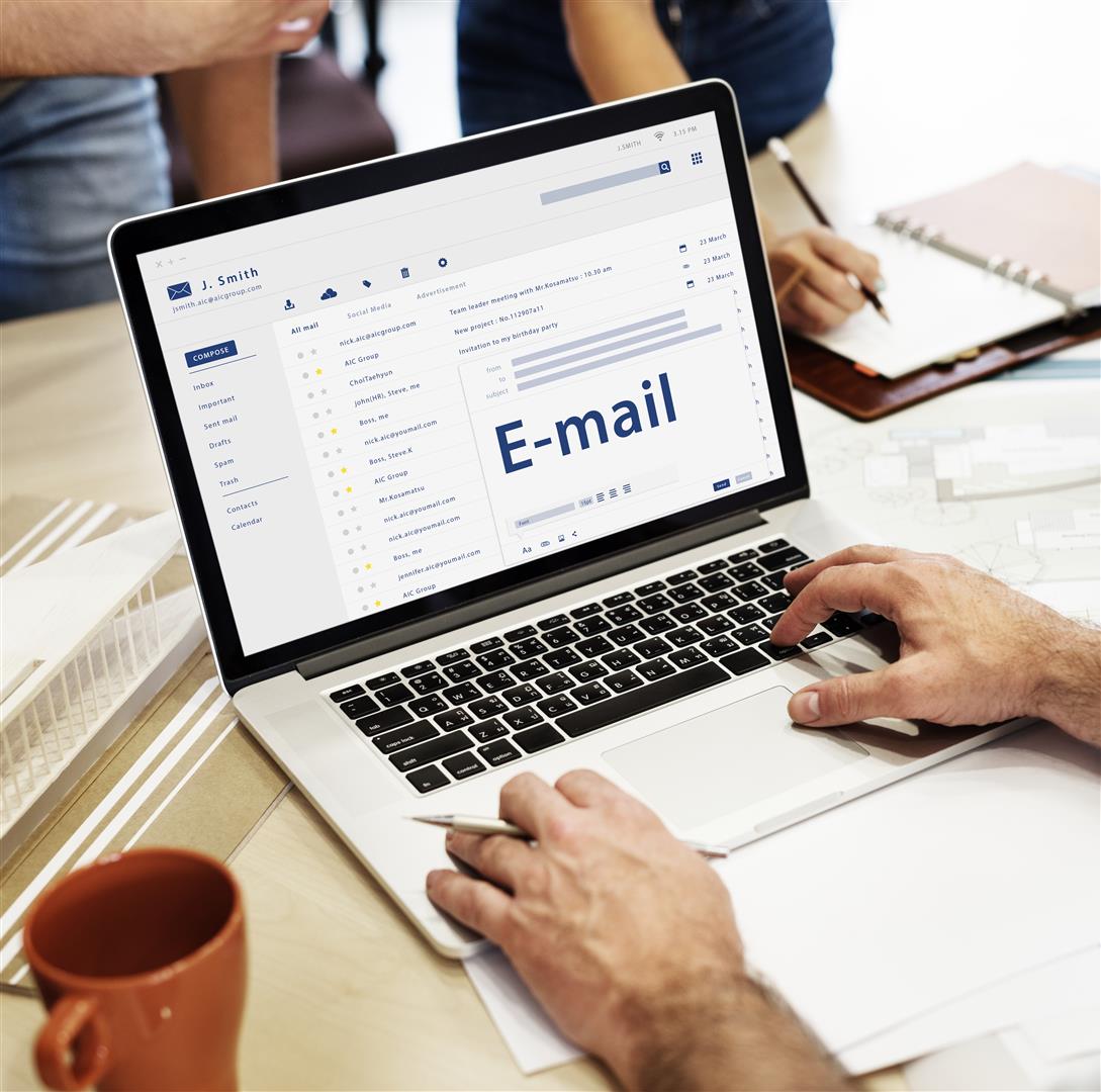 online message communication connection concept 2026 01 07 23 26 48 utc